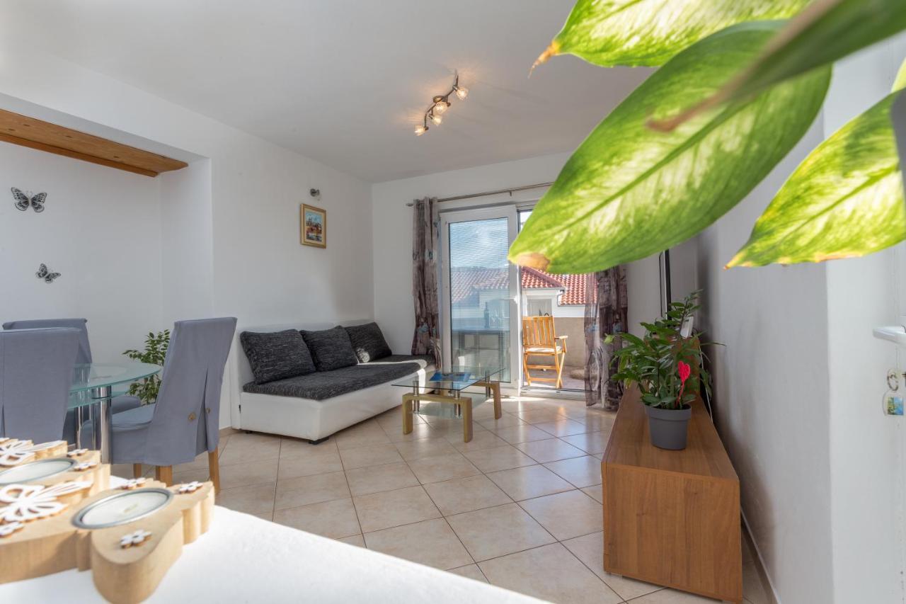 Apartman Lucy 赫瓦尔 外观 照片