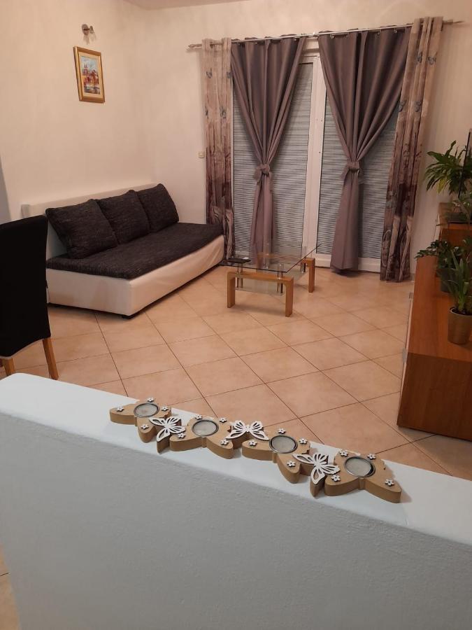 Apartman Lucy 赫瓦尔 外观 照片