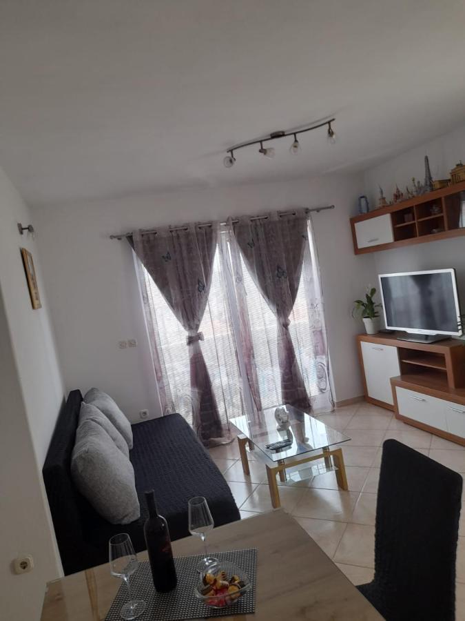 Apartman Lucy 赫瓦尔 外观 照片